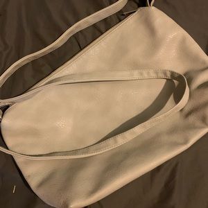Basic crossbody